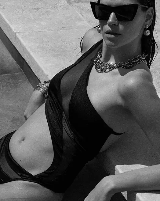 Pharos - premium one-piece 24k gold pleated rings along the back mooreaswim.com